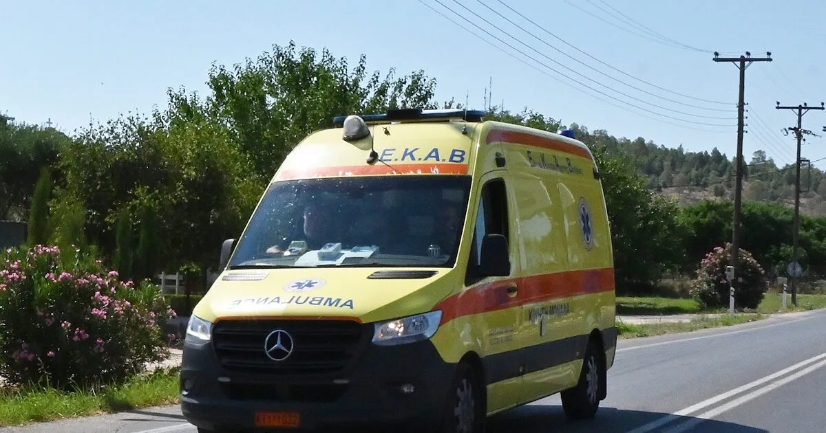 Κεραυνός και καταιγίδα πάνω από τη Ρόδο