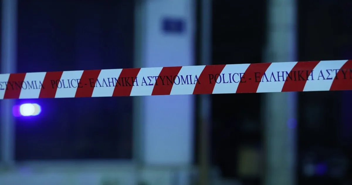 Αστυνομικοί και κλιμάκιο ΤΕΕΜ στην οδό Αχαρνών