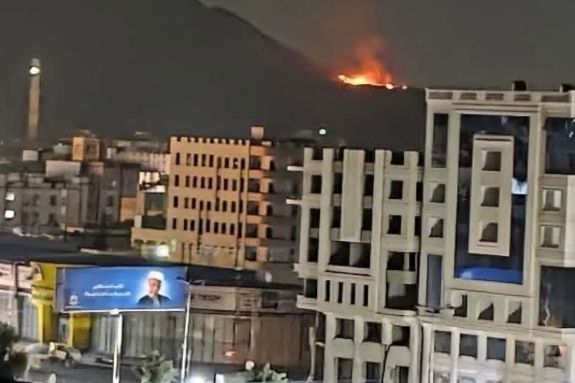 Δεξαμενόπλοιο με φωτιά στα Στενά του Ορμούζ
