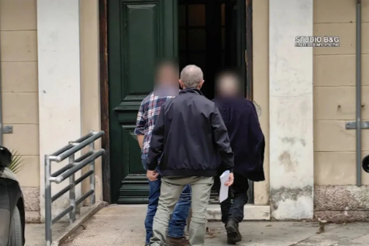 Αστυνομικό αυτοκίνητο σε αγροτική περιοχή της Αργολίδας