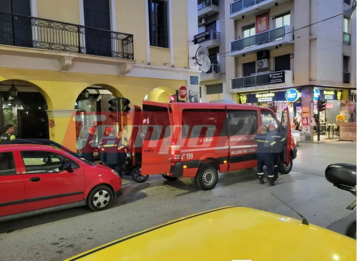 Πυροσβέστες της ΕΜΑΚ στο σημείο διαρροής αζώτου στην Πάτρα