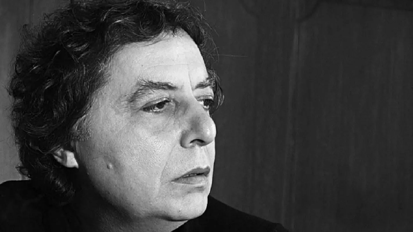 Ο συγγραφέας Διονύσης Χαριτόπουλος σε παλαιότερη φωτογραφία