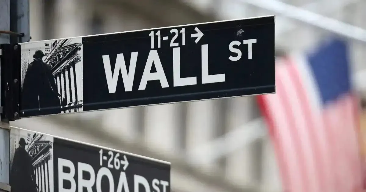 Οθόνη χρηματιστηρίου με δείκτες Wall Street