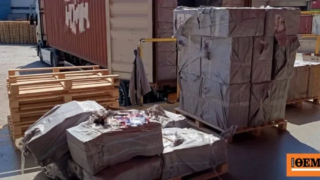 Κατάσχεση λαθραίων τσιγάρων σε εμπορευματοκιβώτιο στο λιμάνι Πειραιά
